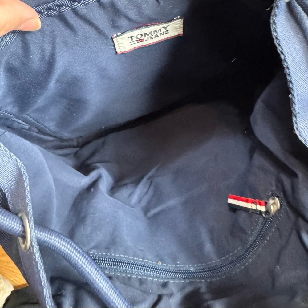 Tommy Hilfiger Navy and Neon Green Backpack - Picture 11 of 12